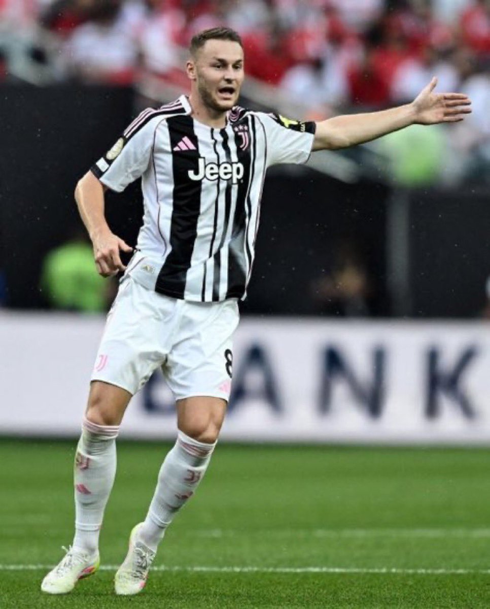 CalcioHEAT's tweet image. 🔚❓La Juventus espera que Teun #Koopmeiners recupere su mejor nivel en el Mundial, facilitando así su salida: esa parece ser la dirección que están tomando. Se le considera prescindible tanto para la sostenibilidad financiera (el club necesita dinero antes de junio para reforzar