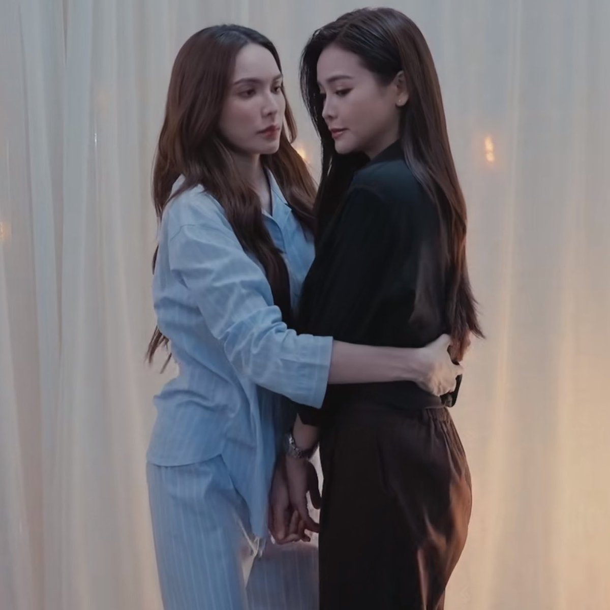 -Aommiee- tweet media