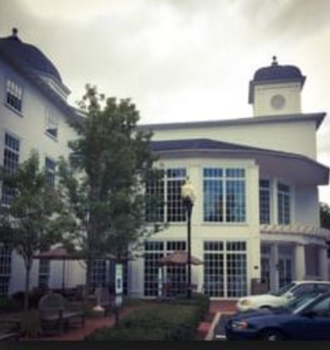 SeralynnAuthor's tweet image. Before e-readers and screens, there were bikes, library books, and summer days spent reading by the creek. Those memories still matter.
Blog link in bio.
 #ReadersLife #SummerMemories #LibraryLove