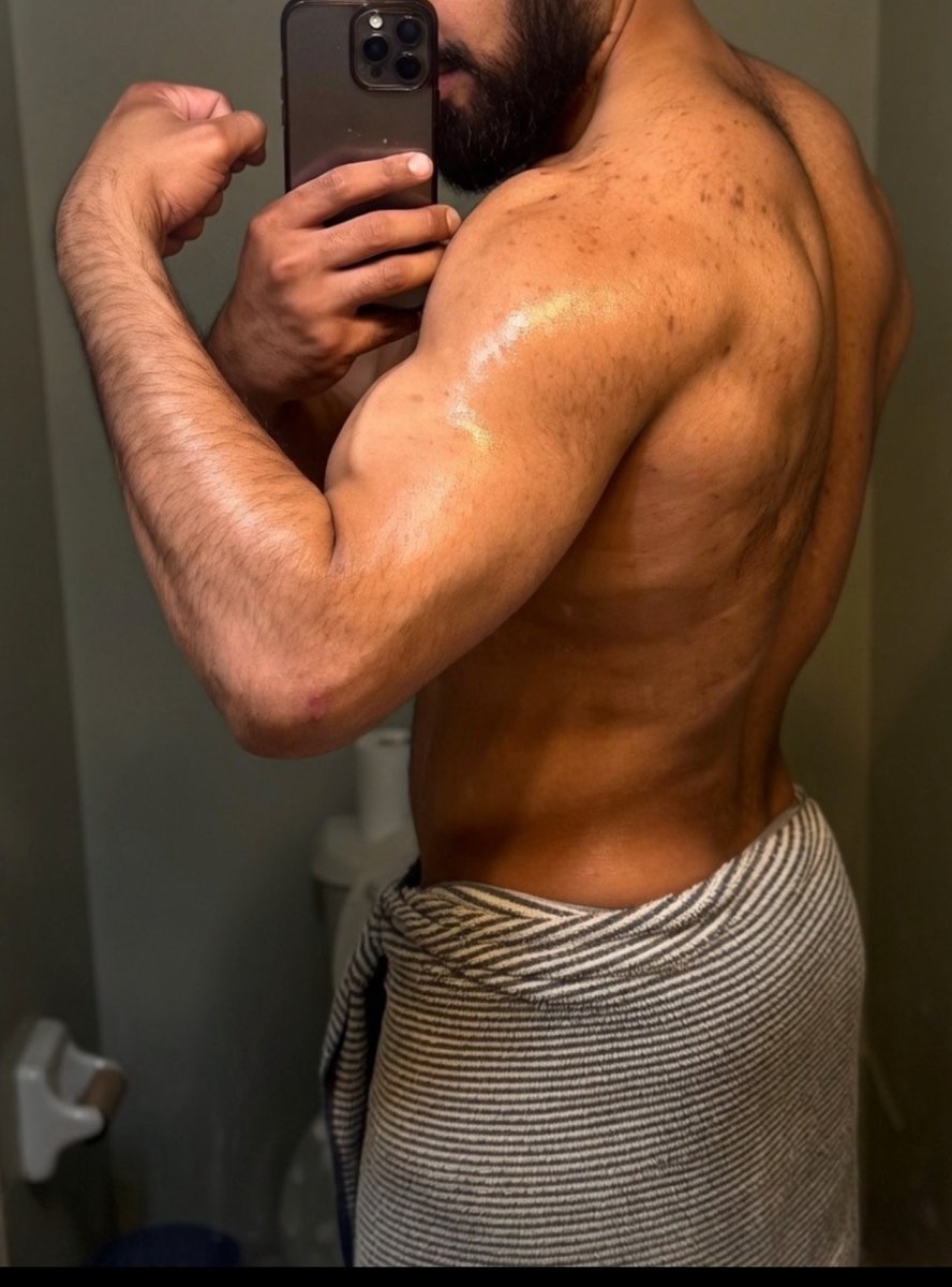 jaywtf420's tweet photo. Who wants to see sum dick? https://t.co/toHZw9HUGz