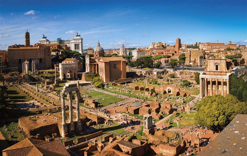 harrylpg's tweet photo. 🇮🇹ROMA.

🎂Según la tradición legendaria, Roma fue fundada el 21 de abril del año 753 a.C. por Rómulo, es decir hoy cumple 2779 años.
✍️El turista promedio Argentino, con suerte visita Roma una sola vez en la vida, y unos pocos días.
🤔Entonces, ¿Cual seria el itinerario imperdible de 3 o 4 días? 

✍️⬇️ Dejo el que recomiendo yo, muy clásico y los invito a que dejen el suyo, siempre pensando en ese viajero que tiene la suerte, de al menos, ir una sola vez en la vida.

1⃣DÍA 1 , ROMA IMPERIAL.
👉Coliseo  y Foro Romano + Palatino,todo junto en un mismo ticket.
Despues a caminar por el centro histórico
👉Y a la noche, cenar en Trastevere.

2⃣DÍA 2, EL VATICANO.
👉Museos Vaticanos + Capilla Sixtina 
👉Basílica de San Pedro
Si te sobra tiempo, una caminata rapida por:
🚶‍♀️Castel Sant’Angelo , Piazza Navona, Fontana di Trevi
y cenar en una pizzeria justo enfrente del Pantheon.

3⃣DÍA 3 ,” Paseando por ROMA”
🚶‍♀️Sigue la caminata, la pizza, la pasta, el cafe y los helados.
👉Desde PLAZA DE ESPAÑA
👉Via dei Condotti y otra vez ...
👉Fontana di Trevi, Panteón, Piazza Navona y terminar cruzando hacia Trastevere para cenar.