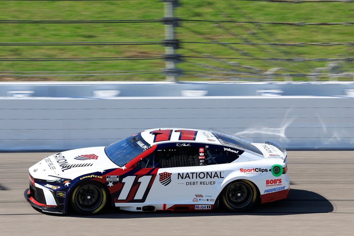 SethEggert91's tweet image. With @dennyhamlin leading at the scheduled distance at @kansasspeedway and @TylerReddick winning the race, it marked the 200th time that the "regulation" winner failed to win in @NASCAR Overtime across the 3 National Touring Series.

#NASCAR | #AdventHealth400