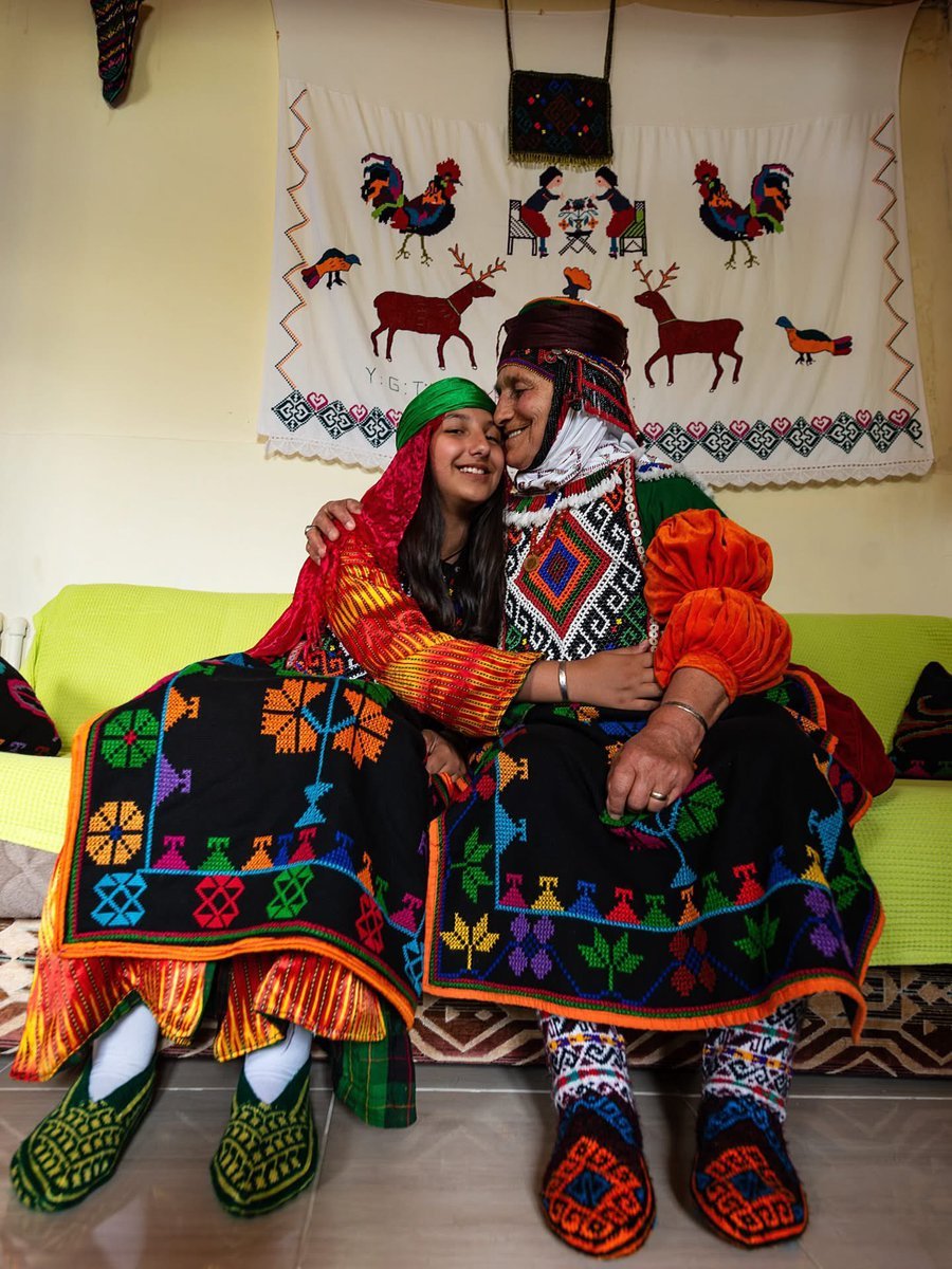 Barlas Gang tweet media