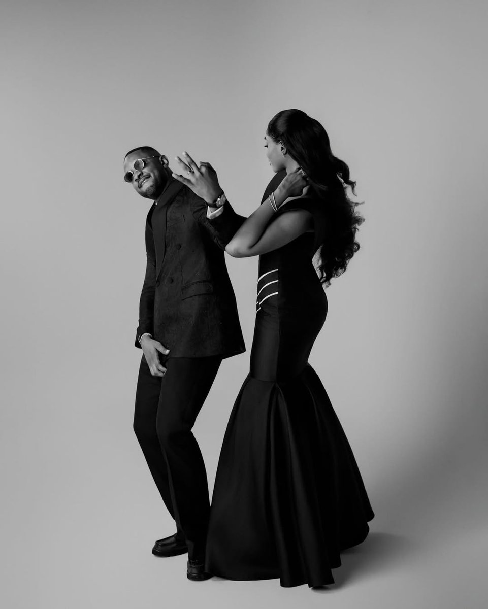 Glitz Journal tweet media