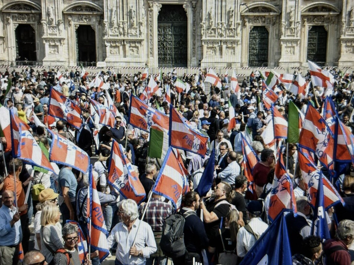 de_cesare33132's tweet image. #RemigrationItalianway

Consent of the #IllegalImmigrant. Paid travel. Paid assistance. Reintegration bonus.

However, few—if any—will agree to plunge back into despair.

#EllySchlein and the "CampoLargo" accuse #GiorgiaMeloni of racism. 

In reality, they want the votes of the