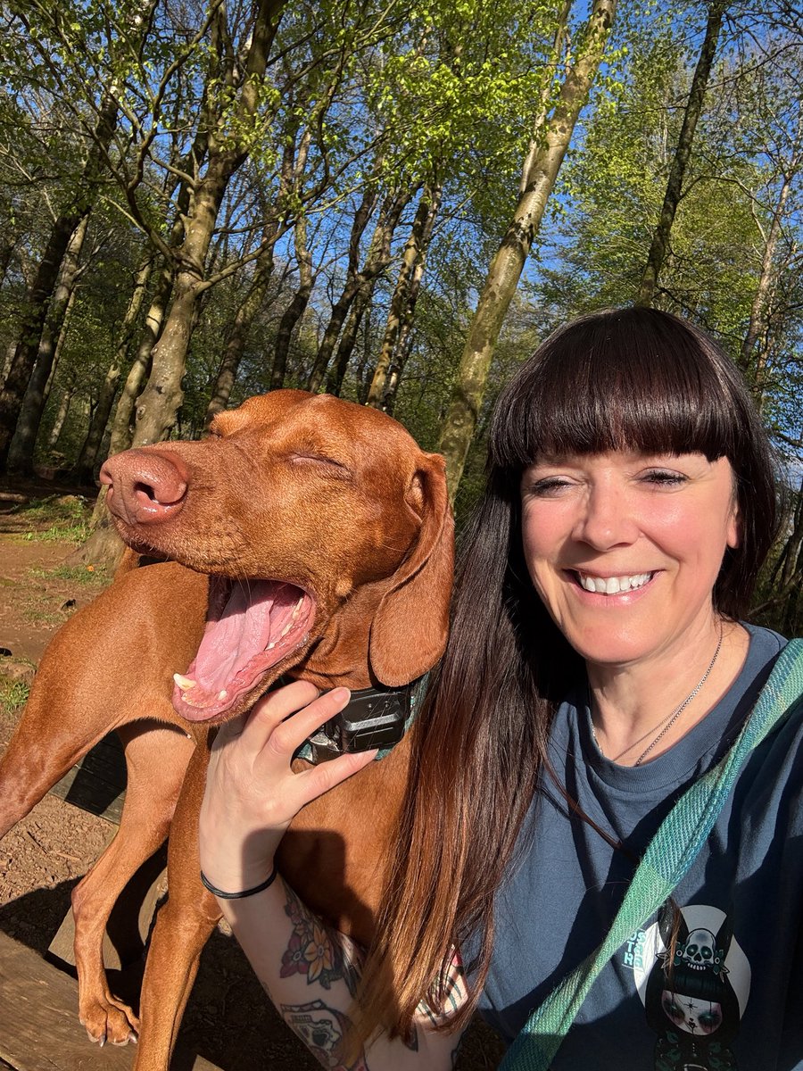 Vickilicious10's tweet image. GM 🌙🌸

Light and dark in perfect balance.
Step forward and grow ✨

Have a blessed day #NFTCommunity