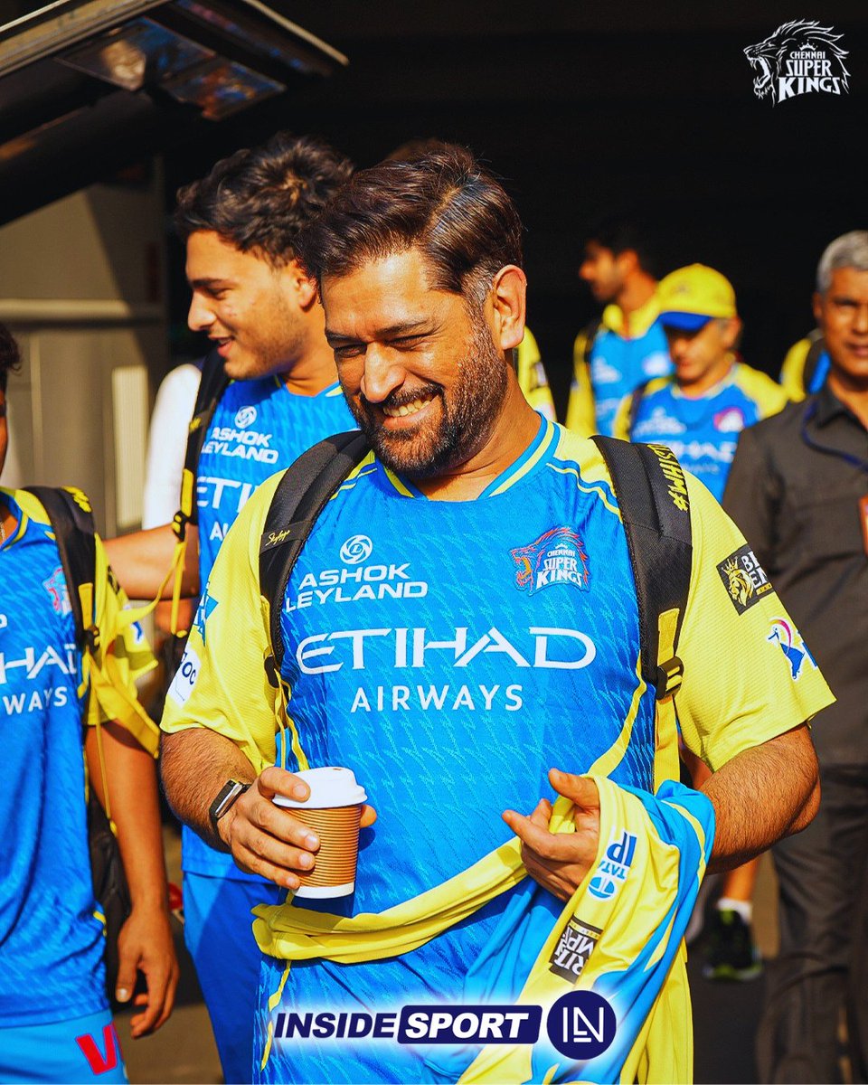 InsideSportIND's tweet image. Happiness looks good on Thala 😄👑

📸: CSK/ X

#MSDhoni #CSK #IPL2026 #Insidesport #CricketTwitter