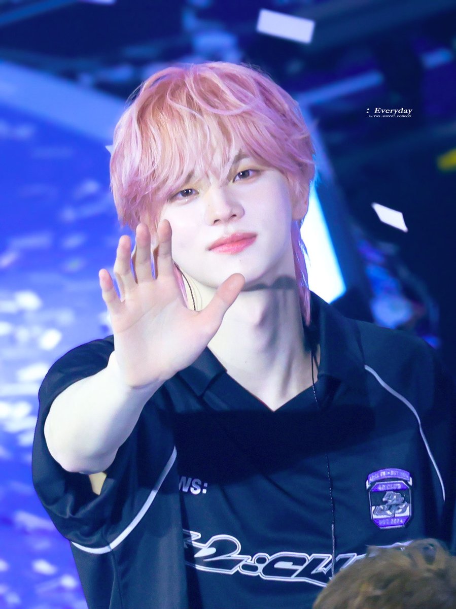 𝑬𝒗𝒆𝒓𝒚𝒅𝒂𝒚 tweet media