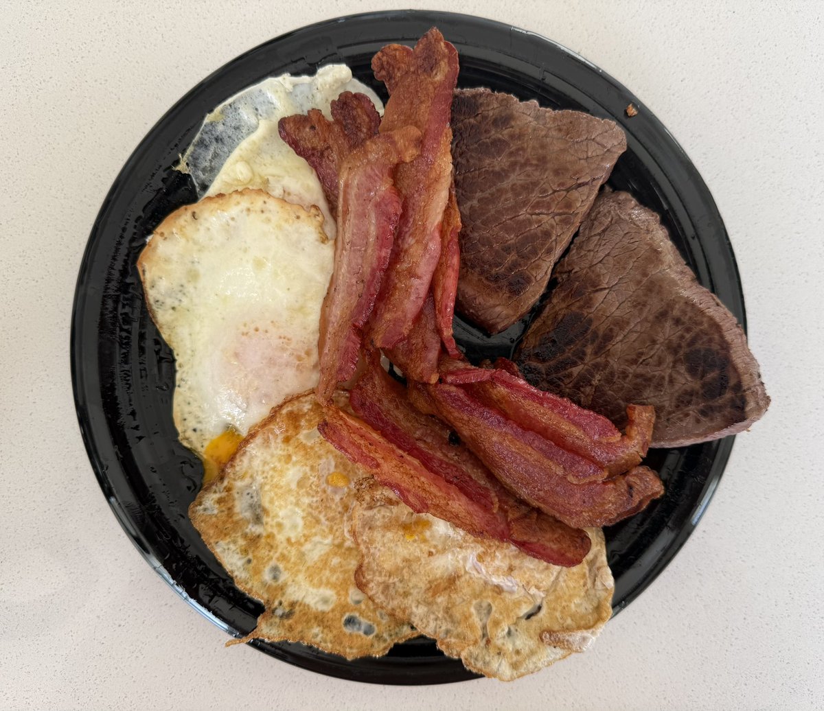 PaulPanici's tweet image. A balanced #carnivore breakfast for me including a modified BBBE - Bison Bacon Butter and Eggs!!  😍