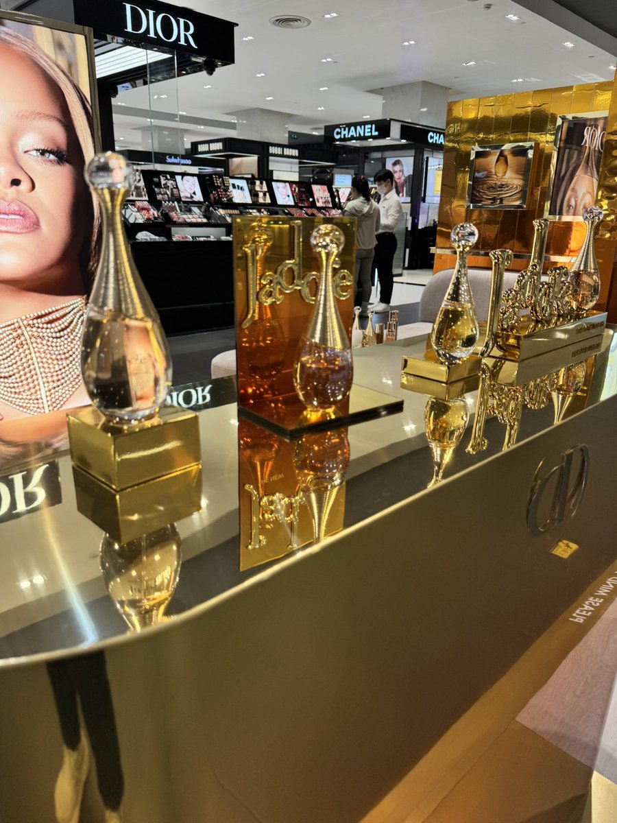 with tiffany ◡̈ 🌈🧸 tweet media