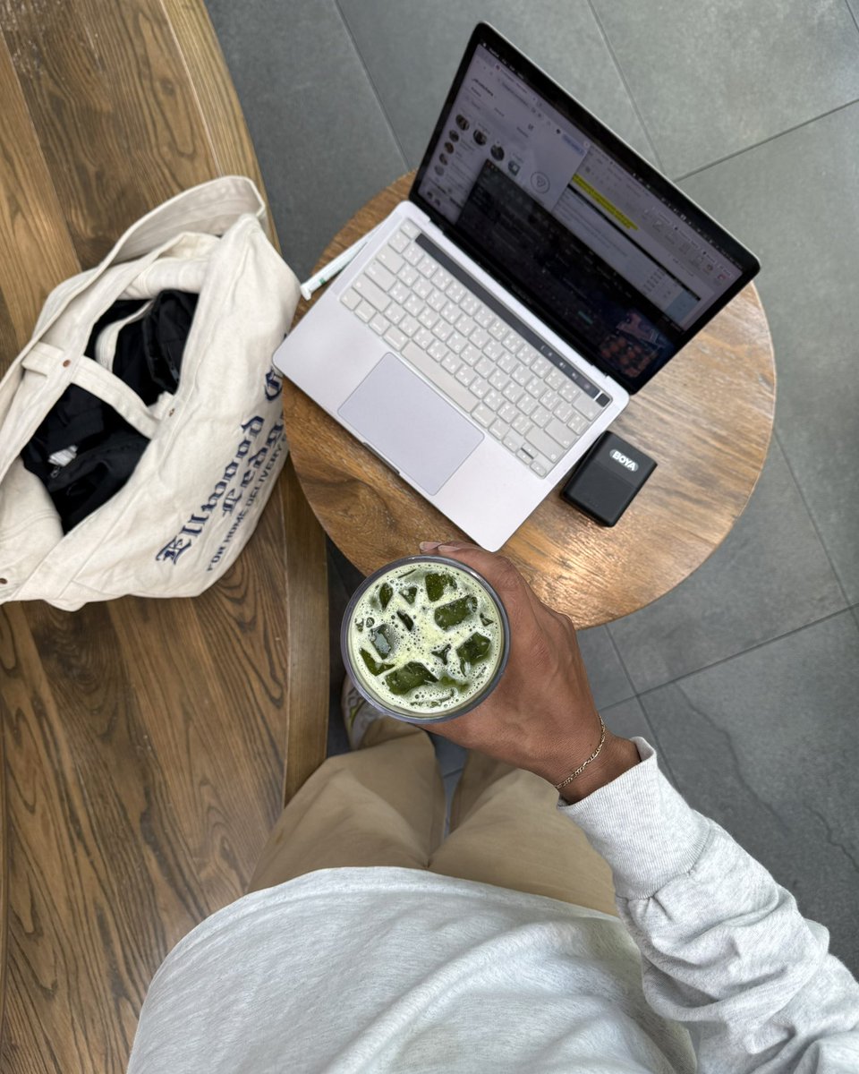 เอโคโอเค tweet media