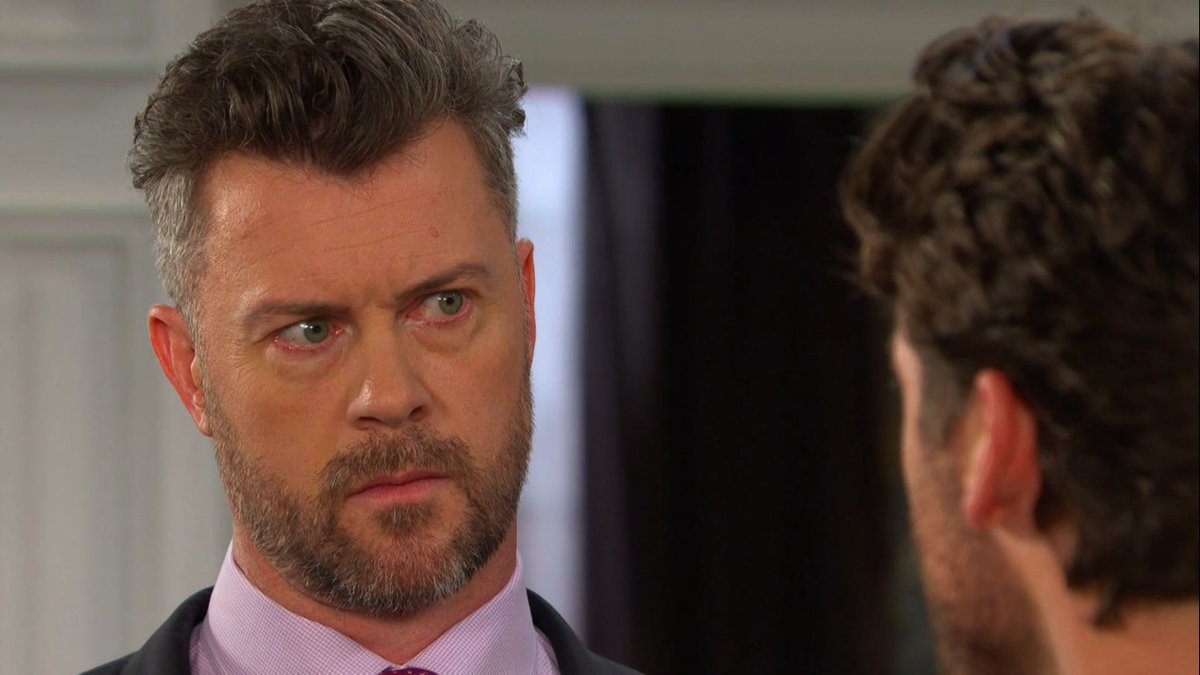 kclynne35's tweet image. Chad doesn't believe that EJ wasn't involved in Stephanie's kidnapping. He thinks EJ was planning on putting Abby's body in the pod. 

I don't like that he called her Abigail. Chad 99% of the time calls her "Abby". #Days #Chabby