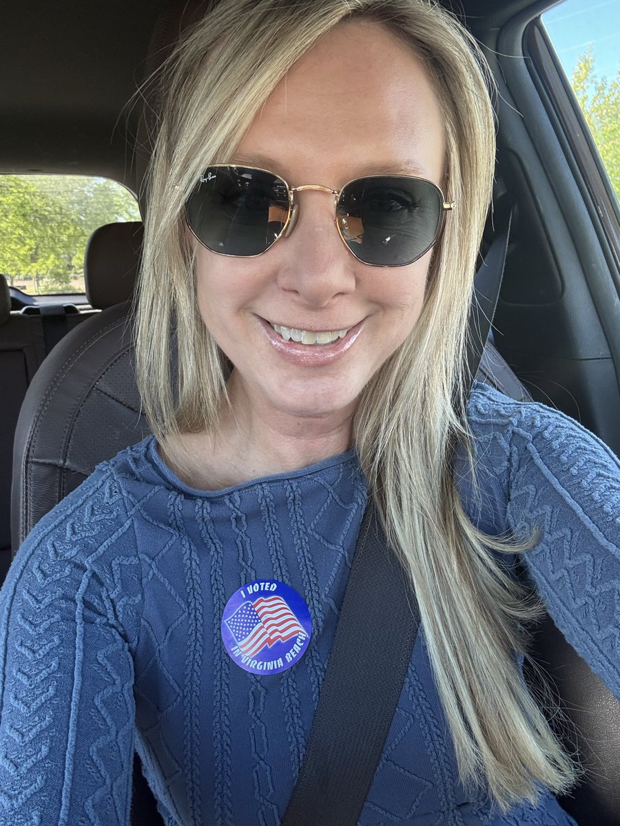 AimTerese's tweet photo. VOTE YES Virginia to counter Republican hypocrisy in THIER efforts to gerrymander maps! 🗳️ Beat them using their own dirty playbook! VOTE YES Virginia! #Vote https://t.co/hUaLRWBDZa