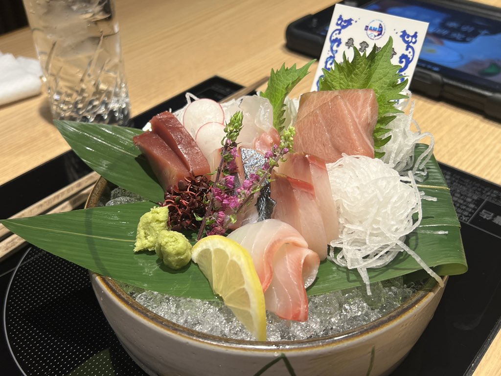 美月さんは5/17マクロス歌うよ🎤 tweet media