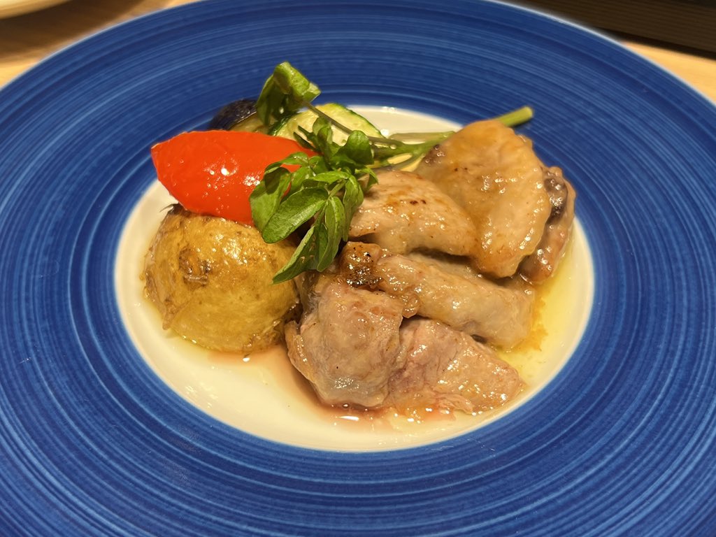 美月さんは5/17マクロス歌うよ🎤 tweet media