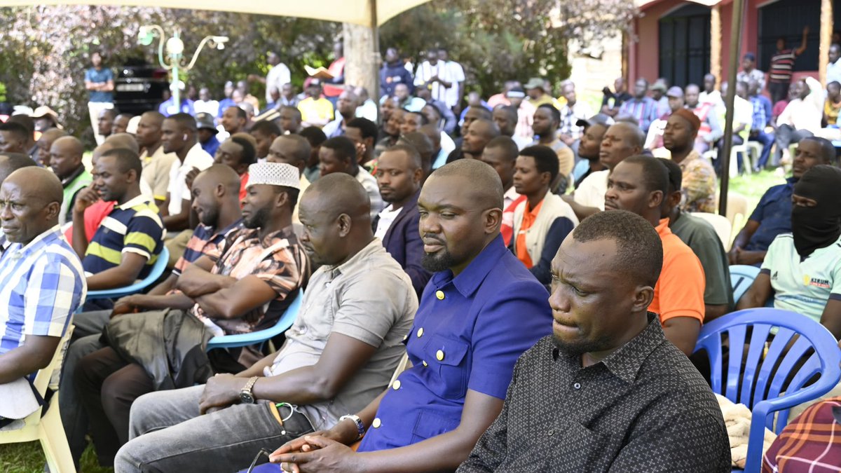 Nmwshdnjrch's tweet image. Afande @AigpDamulira encouraged e public to participate in Gen @mkainerugaba's birthday run, which seeks to assist people without caregivers.

He noted that the CDF has led numerous national dev't initiatives, including efforts to combat #corruption, reduce crime &amp;amp; other programs