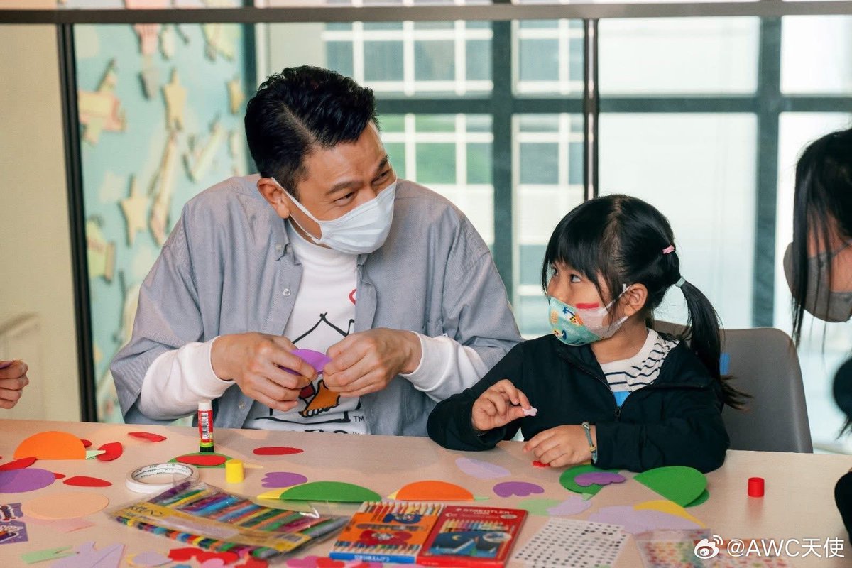 𝑚𝑖𝑛𝑔 tweet media