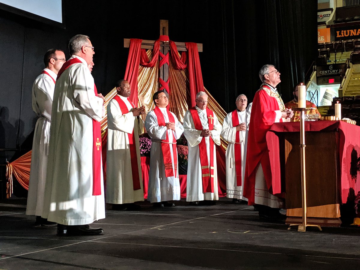 WECDSB's tweet photo. Bishop Fabbro has always been a wonderful friend to our Catholic school board community, so upon his resignation, we would like to sincerely thank him for his unwavering commitment to our students, their families, our staff and all of the parishes in the Diocese of London. Please join us in congratulating Bishop Fabbro for his lifetime of service, and in welcoming our new Bishop-designate Daniel Miehm. You can read more here: https://t.co/YWvgLHL1UP