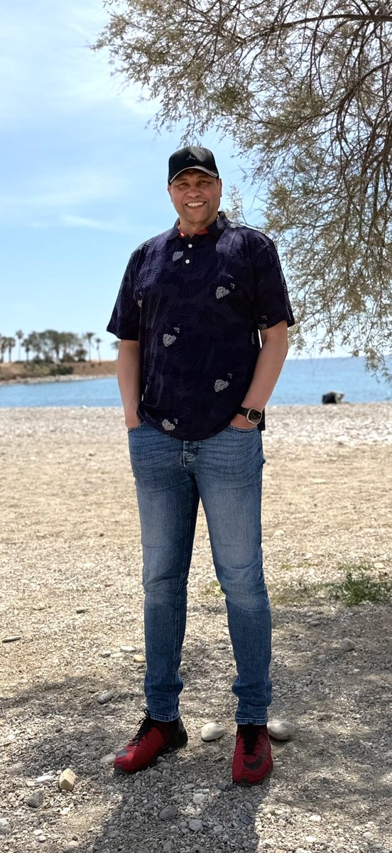 yasoshanawany's tweet image. مين زيي كده يا حبايب بيحب البحر اوي ولا يمكن علشان أنا إسكندراني 😂بحر اليونان زي بحرنا تماما بس هو عندهم شوية جبال في البحر 😂 اليونان العشق.
#البحر #greece #athens