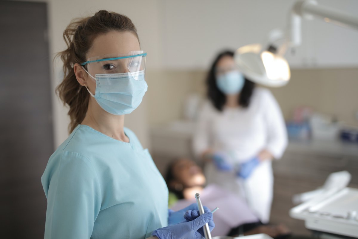 CGDent's tweet image. The College has opened four new routes to Associate Fellowship, expanding eligibility to those with suitable knowledge and experience in teaching, leadership, research or dento-legal matters. Find out more at cgdent.uk/2026/04/18/fou…

#dentistry #dentist #dentalnurse