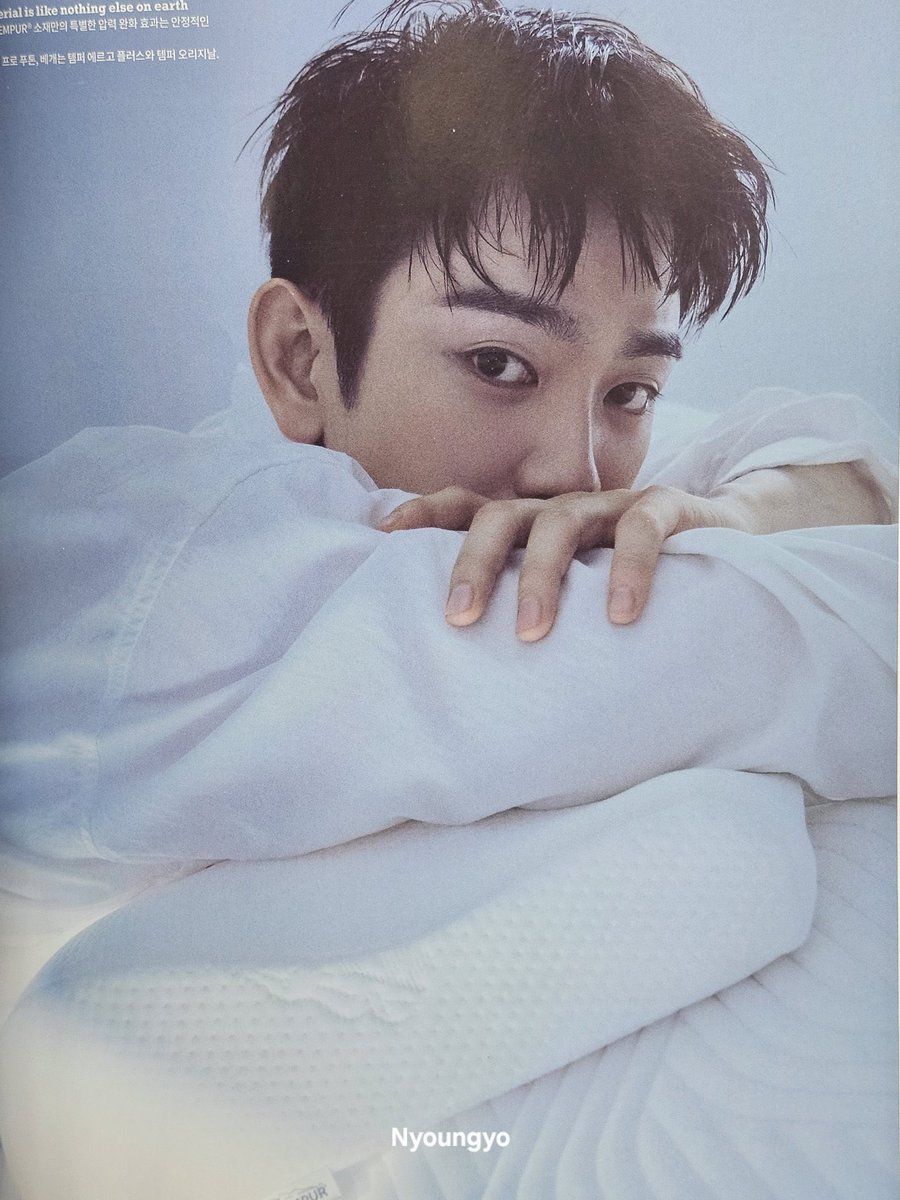 Pepi_gusso's tweet image. รูปถ่ายห่างกัน 1 วันปะ 🥹😭🤲😍
 
#JINYOUNG