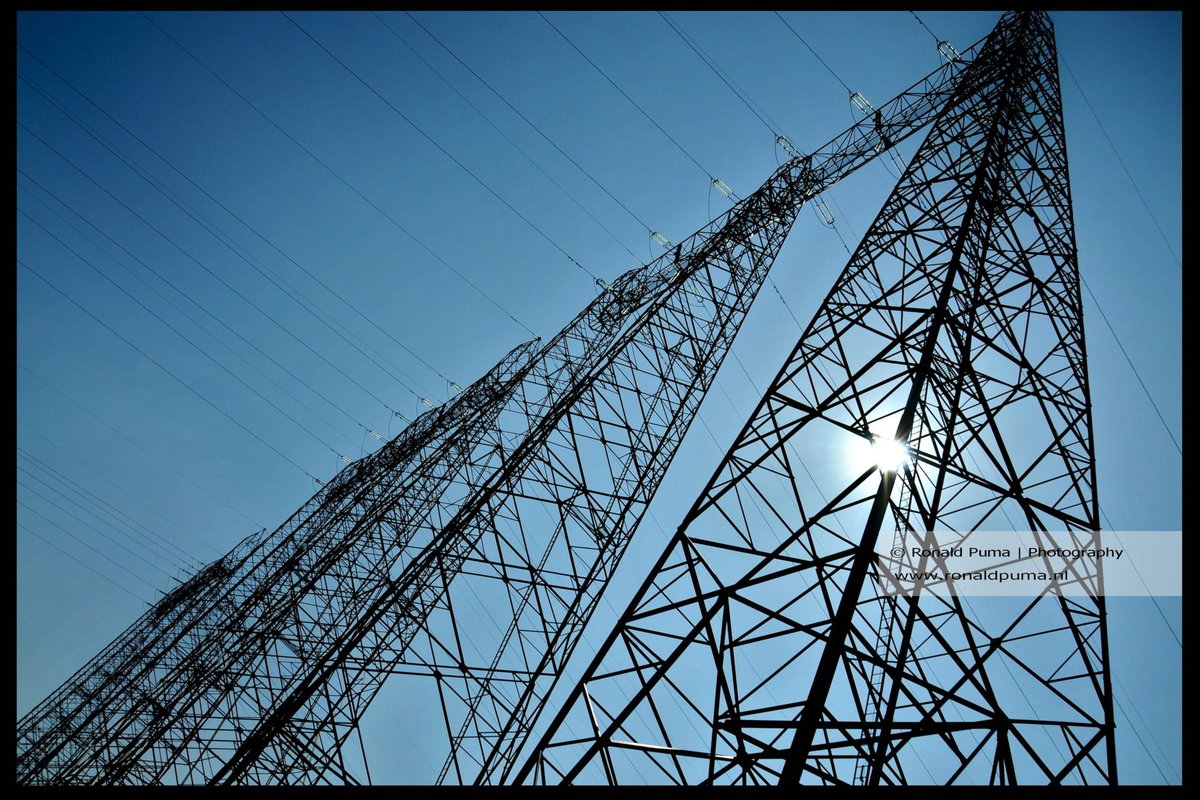 RonaldPumaPhoto's tweet image. Ze hadden wat EERDER met #zon- en #wind #energie moeten beginnen zoals ik in 1981 schreef (45 jaar geleden), dat was beter voor het #klimaat geweest en er was geen afhankelijkheid van #olie en #gas geweest. #economie #politiek. #Hormuz #Iran.