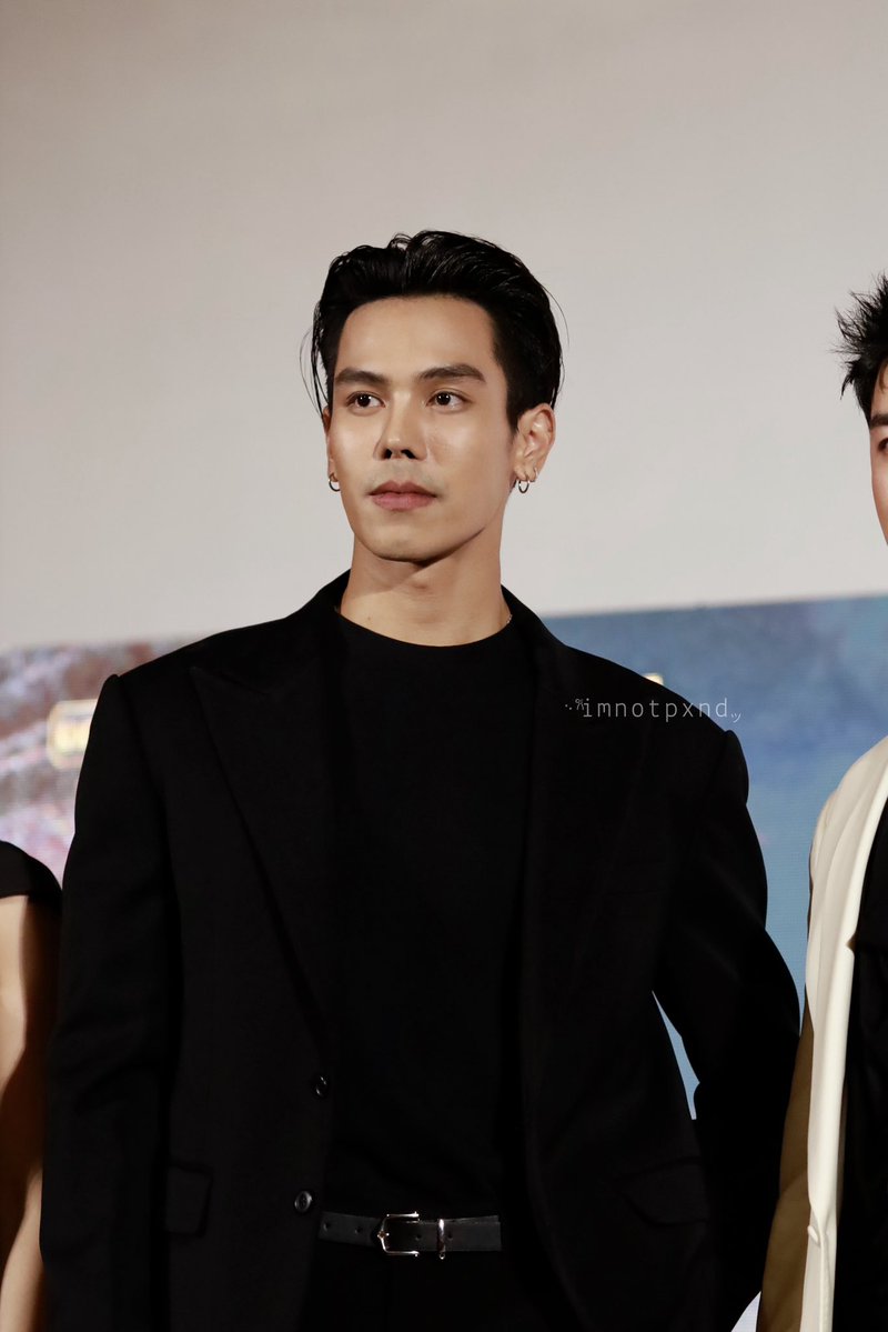 ป๊อน ツ tweet media