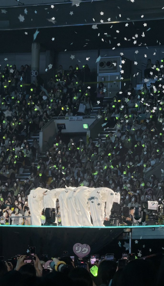 yaazzyaa's tweet photo. 예쁘다 우리 위시
고마워💚 https://t.co/3GiXJ4hrLa