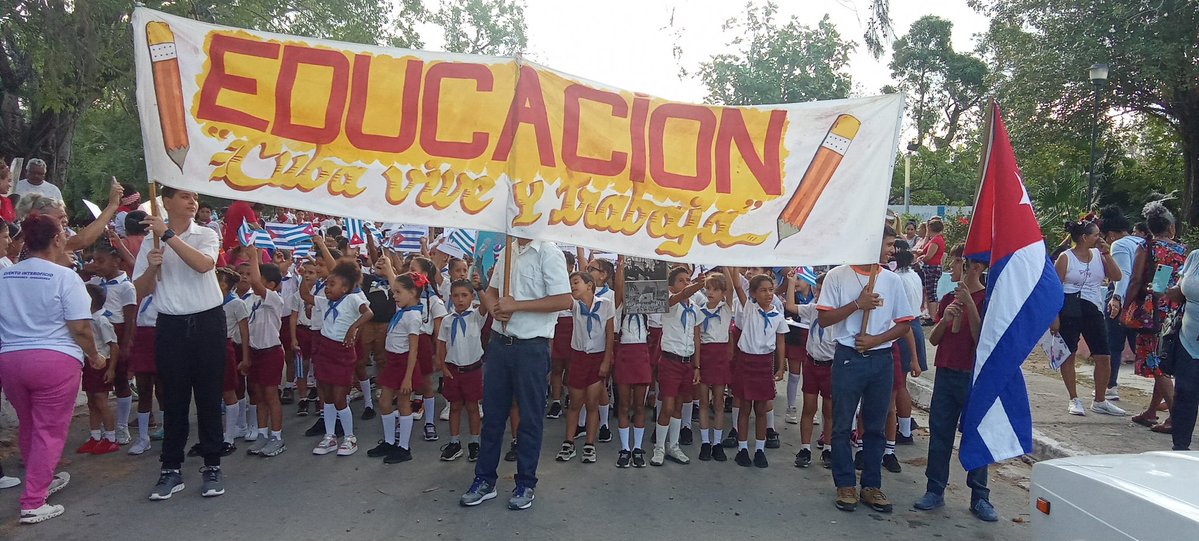 Educación Isla de la Juventud tweet media