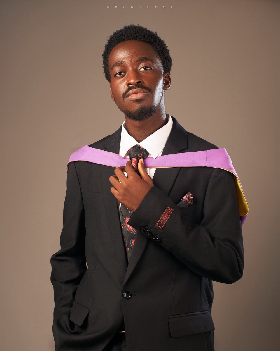 Heis_Dauntless's tweet image. Captured by me

#explore tunde