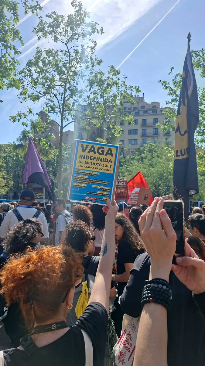 pilar_salma's tweet image. Avui hem dit PROU!
#VAGA indefinida #BibliotequesBarcelona
Per un conveni digne #Respect