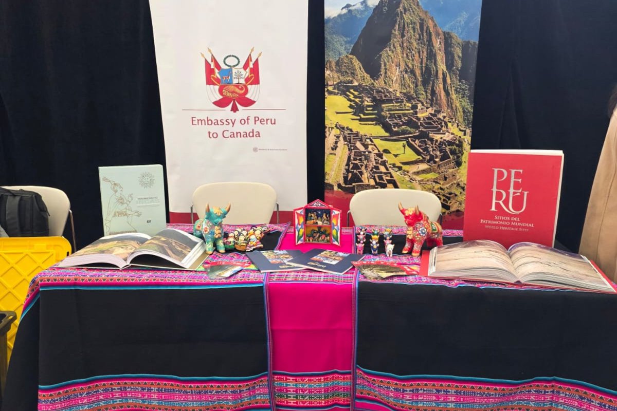 Perú en Canadá tweet media