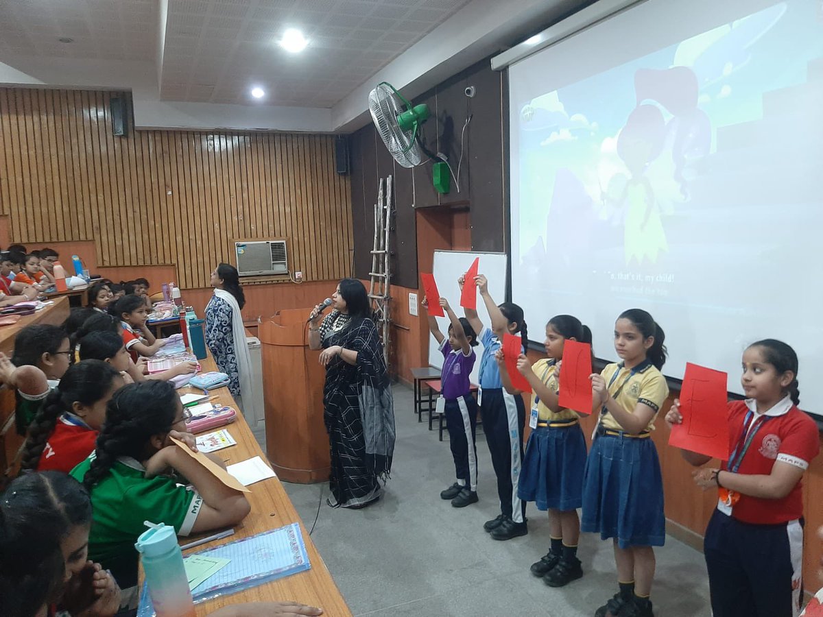 mapsavschool's tweet image. MAPS Class 5 students participated in an engaging and interactive workshop focused on building confidence 💪 and enhancing communication skills 🗣️. 

#ConfidenceBuilding #YoungLearners #StudentDevelopment #LifeSkills #CommunicationSkills @cbseindia29 @Dir_Education