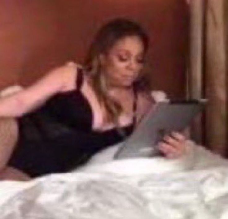 cupintolixo's tweet image. aí todo xeet de hate pra minha lory nunca passa dos 300 #likes ! que saco queria hates com bastante like &amp;amp; quotes tipo #vileo pra sair respondendo todo mundo