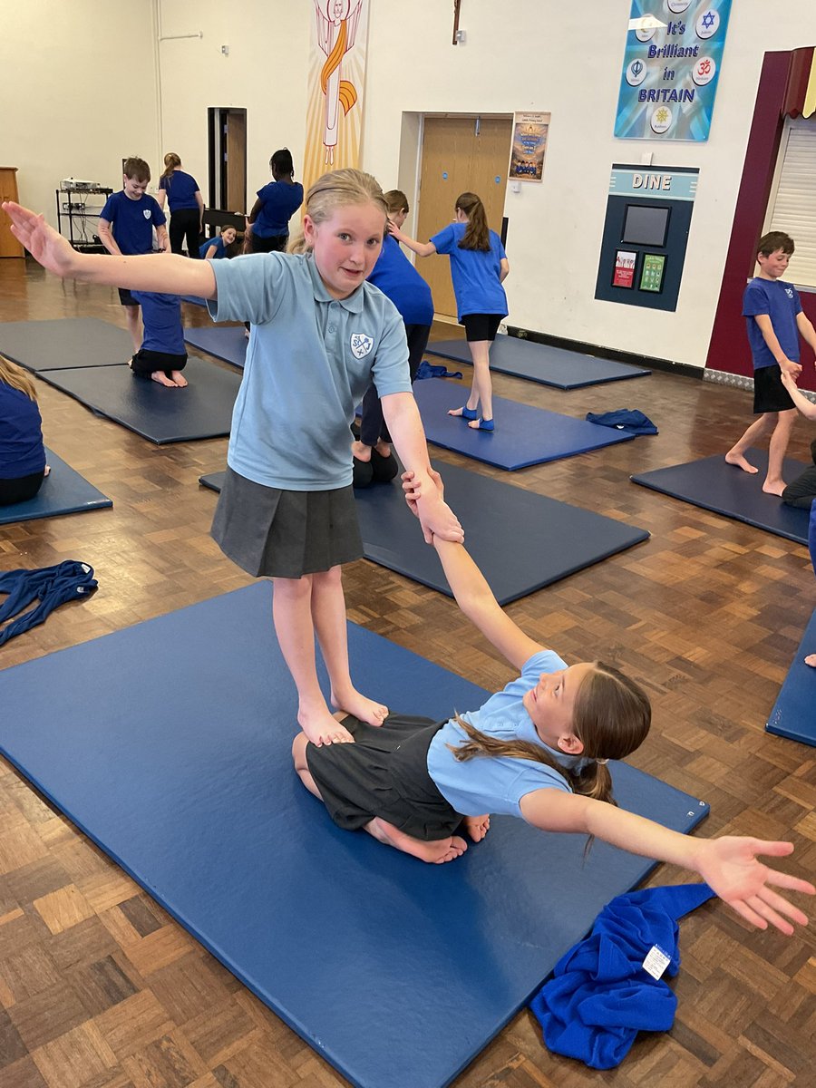 StJosephsCP's tweet image. 5E have loved working with the gymnastics coach to explore and practice different counter tension balances. They worked so well in their groups! #PE #gymnastics