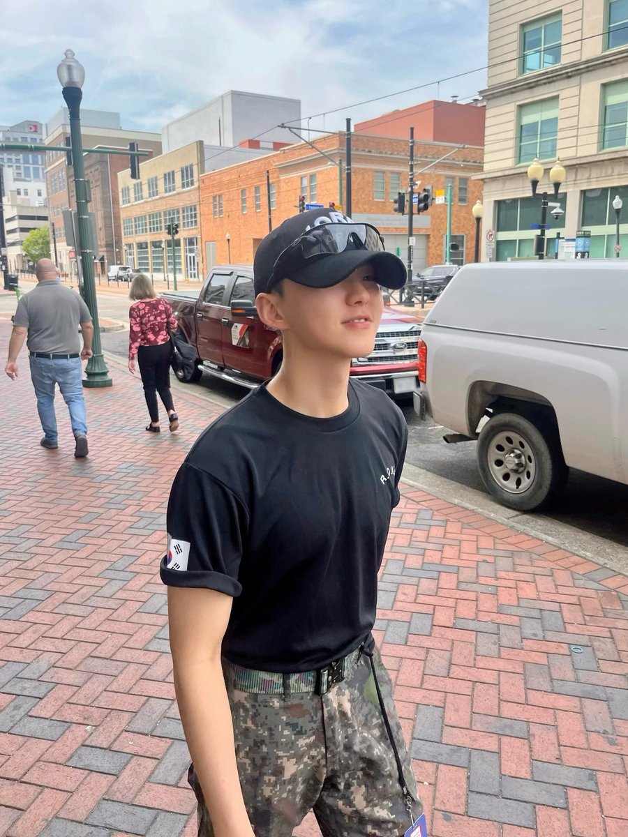 Soonyoung, K. tweet media