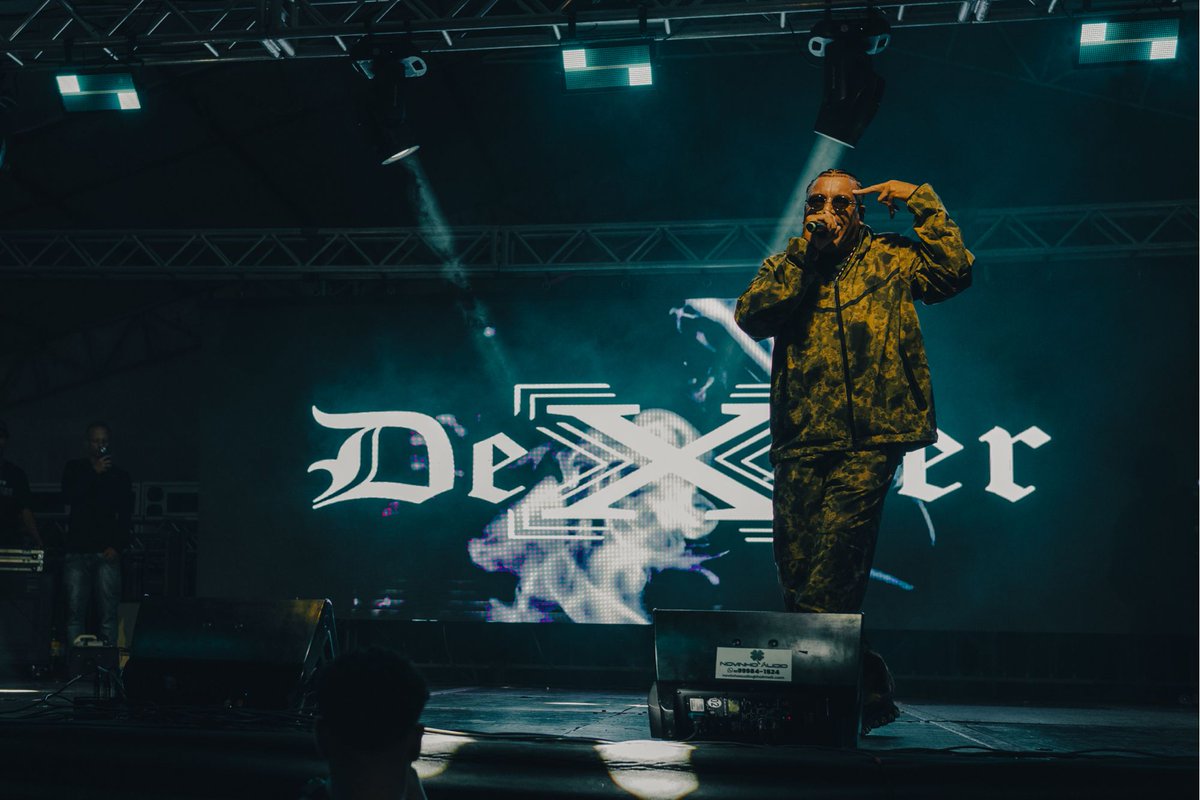 marcogomes's tweet image. que maravilha e quanto orgulho! é nítido que o @dexter8anjo se sente em casa quando faz show na Ceilândia DF. 

18 de abril de 2026 no @festivalculturanasquebradas, praça da administração. #rap #concert #music