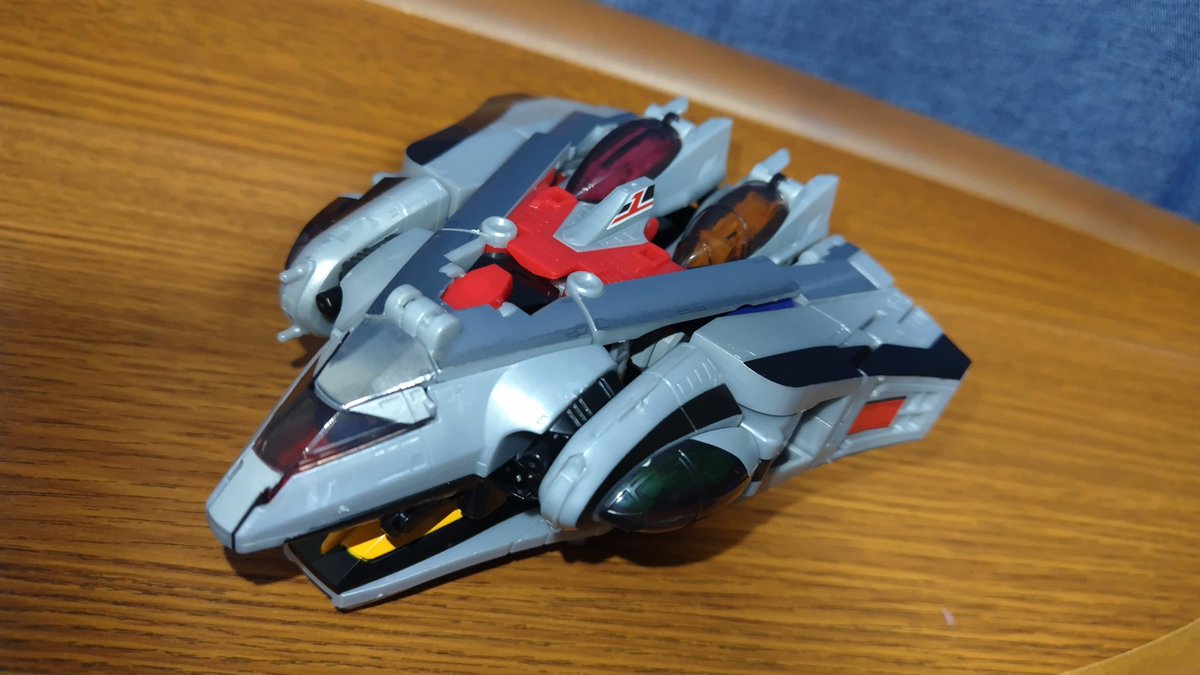 rn6fr4's tweet image. 積みプラ崩しの、タイムロボ組めた
とりあえずタイムジェットγ形態が良いなあ。
シールド余剰パーツ無しで接続出来たらもっと良かったのになあ。。
#SMP