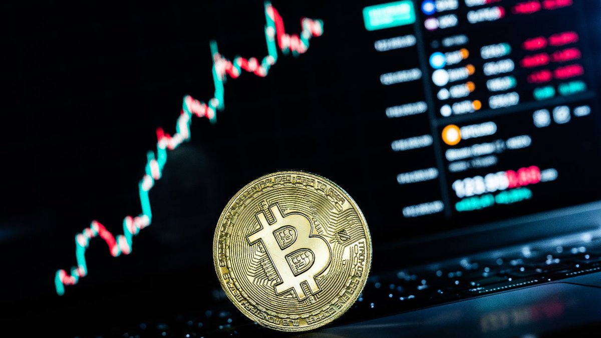 businessamnl's tweet photo. Bitcoin schiet boven de 76.000 dollar door onzekerheid over akkoord tussen VS en Iran https://t.co/Lf8a5Z9Cmd #Bitcoin #Cryptovaluta #Blockchain #Financiën #Investeren https://t.co/yrFWS0kTAi