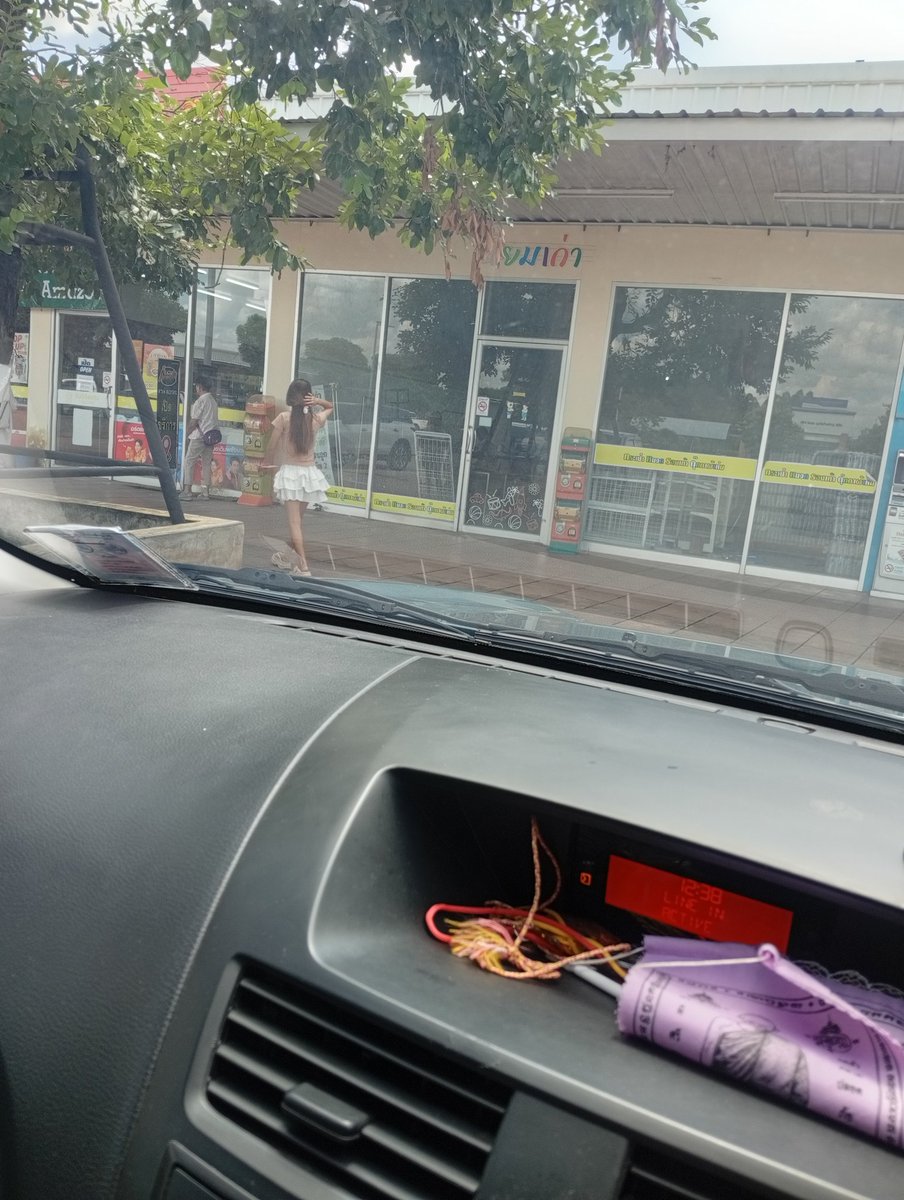 mono10095 tweet media