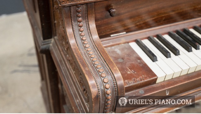 UrielWoodworks's tweet image. This Bush &amp;amp; Gerts upright had seen better days… 🎹
Worn, tired, and forgotten—until it found new life again.

See the full restoration:
urielspiano.com/art-adorned-bu…

#UrielsPiano #PianoRestoration #BeforeAndAfter #VintagePiano #MusicLegacy #SpringVibes