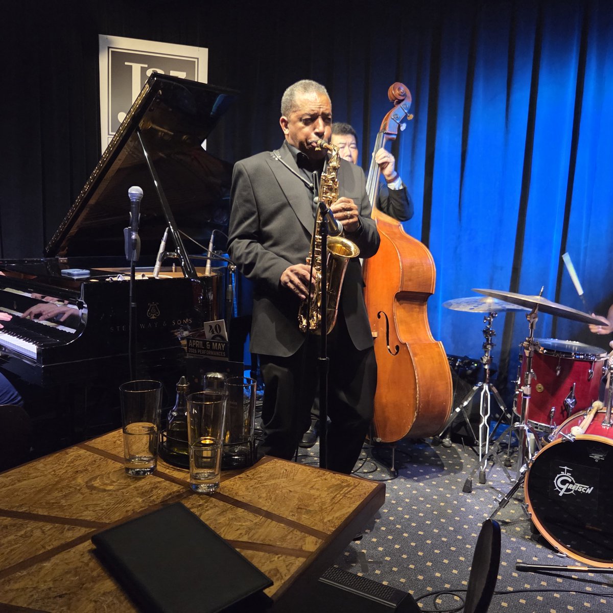 gregthomas22's tweet photo. @donharmusi laid down his saxophone, sat at the piano, and played the exact phrasing he wanted to hear from his pianist.

Encouraging and challenging at once. That's the architecture of development.

My partner Jewel's new piece on being invited, coaxed, or pulled into self-discovery: https://t.co/BqaKeIig6o

#JazzLeadership #Leadership #AIEthics #BigEars #TuneInToLeadership