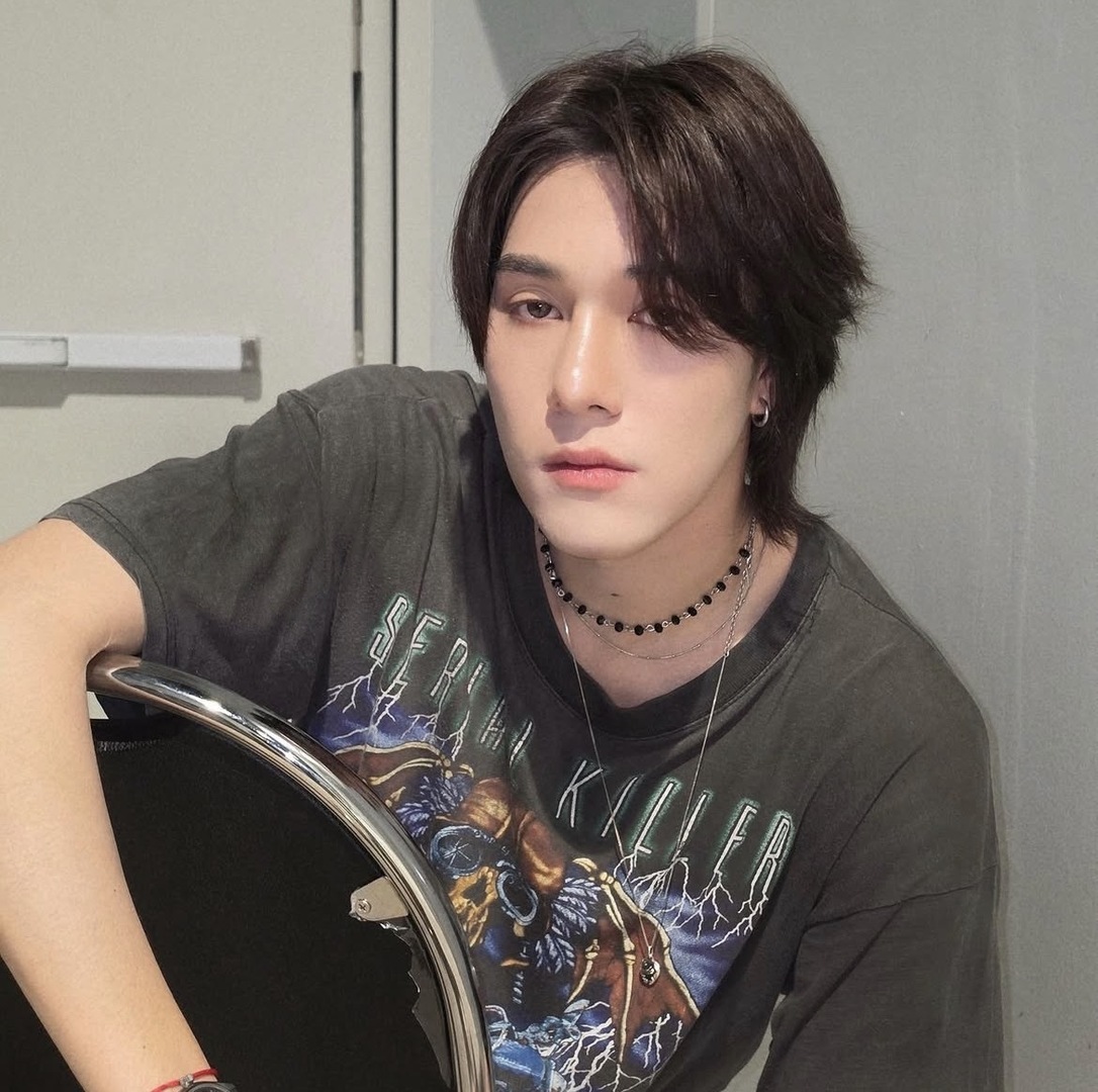 selfolssi ♤ tweet media