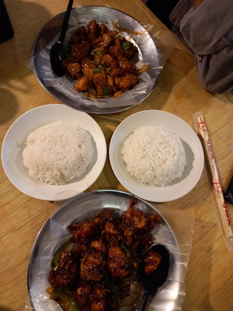 ELoo_Calmboy's tweet photo. Iya ini enaa, pernah makan disana bareng mantan pacar☹️ https://t.co/XbG0eVc1WW
