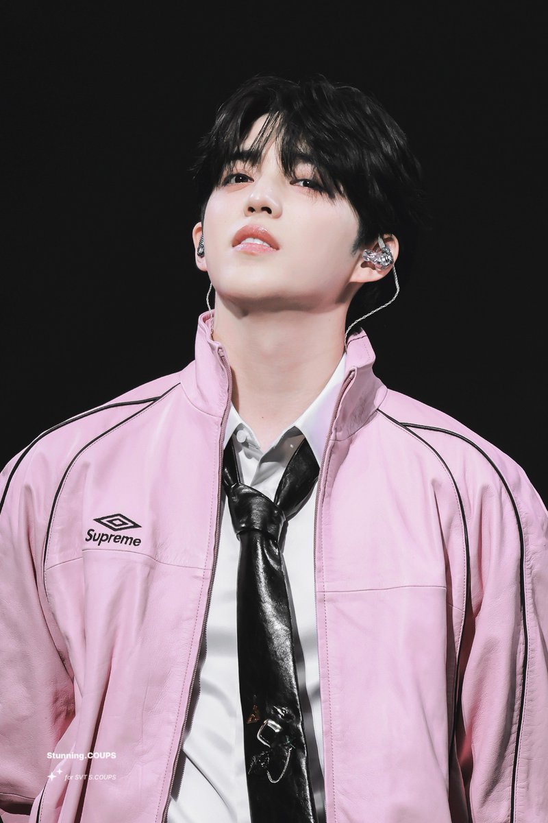 Stunning.COUPS tweet media