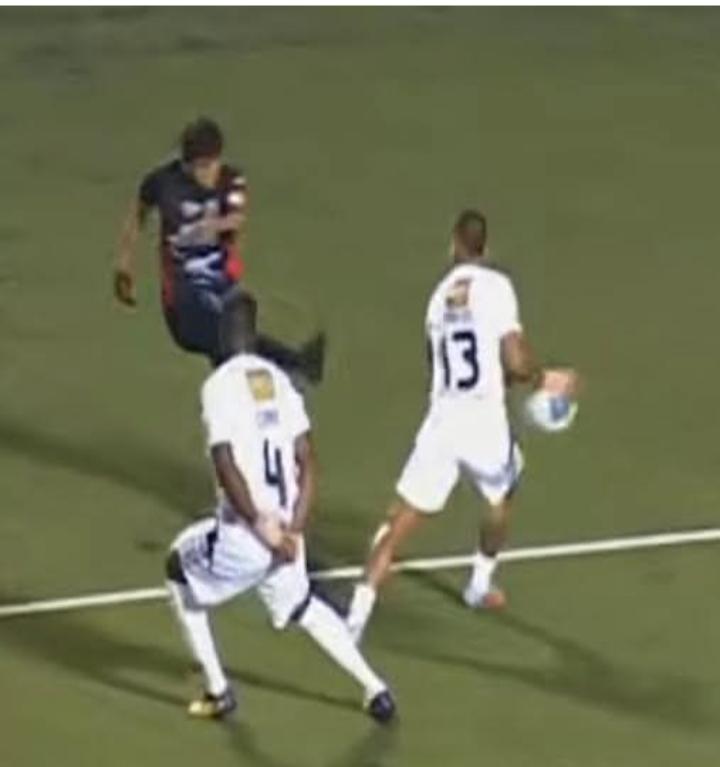 El Incondicional tweet media