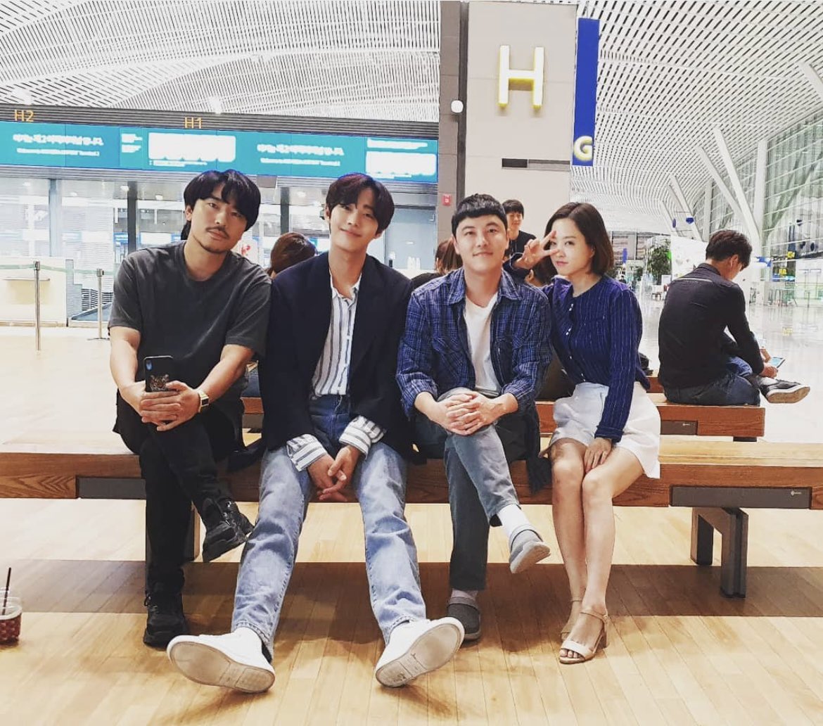 아 여기 이 의자 찾으러 가아겠다 ㅠㅠㅠㅠㅠㅠㅠ