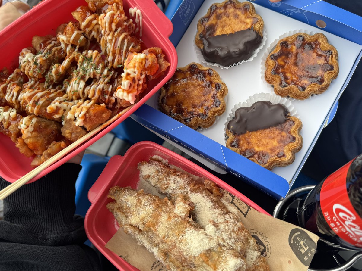 bbungeopang's tweet photo. 올해 첫직관 다녀왔어여🥶🧡 https://t.co/oBnZk7hclW