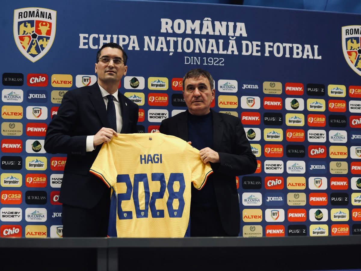 SECRETBALL_MB's tweet image. Gheorghe Hagi nowym trenerem reprezentacji Rumunii🇷🇴🔥

W barwach kadry rozegrał 125 meczów, zdobył 35 bramek i dołożył kilkadziesiąt asyst będąc przez lata jej liderem i kapitanem, teraz wraca na ławkę trenerską by awansować z kadrą w rankingu UEFA.

#news #legend #Romania