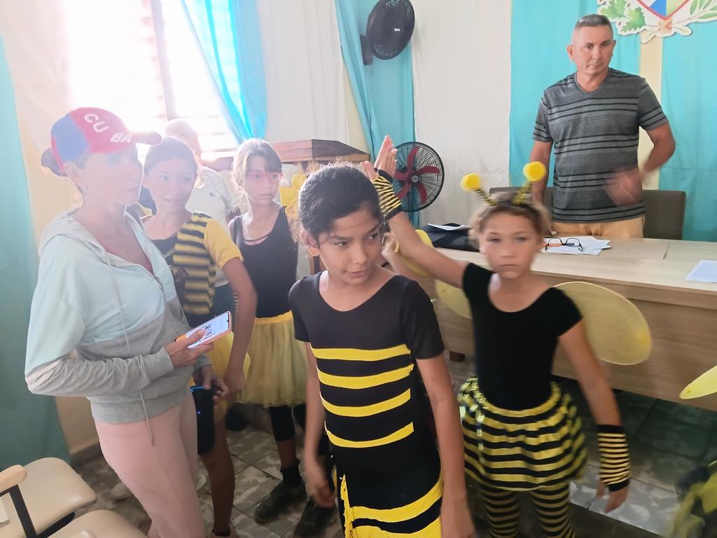 JorgeLu71436757's tweet image. Como parte de las iniciativas de la #Educación para festejar el #1Mayo se realizan convocatorias para participar en los diferentes organismos #LaPatriaSeDefiende @LorenzoOsbel @nilser_pineda @naimatrujillob @yosmel_duany @EsneyderSi48208